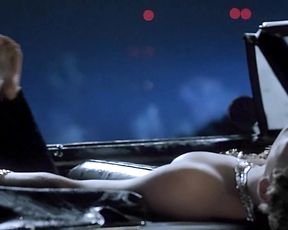 Anne Hathaway - Havoc (2005)
