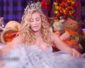 Beth Behrs Sexy - The Wickedly Fun - The Ellen DeGeneres Show (2016)