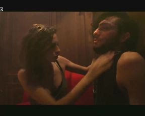 Saralisa Volm, Ruby O. Fee, Carolina Thiele nude  - Shakespeares letzte Runde (2016)