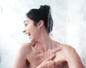 Catherine Reitman, Kendall Savage Nude - Workin' Moms s02e01 (2018)