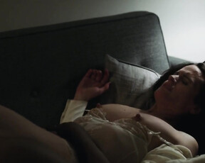 Elizabeth Reaser Nude - Easy s02e02 (2017)