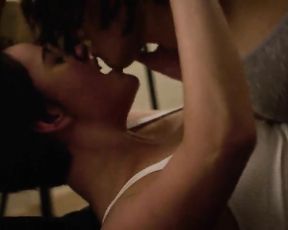Kiersey Clemons, Jacqueline Toboni Nude - Easy s01e02 (2016)