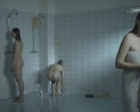 Juliana Olhova Nude - Spina (2017)