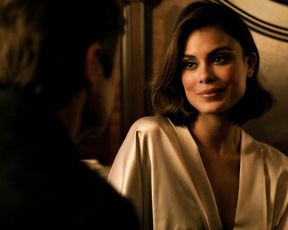 Nathalie Kelley Sexy - Dynasty s01e07 (2017)