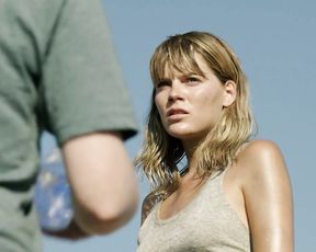 Michelle Monaghan, Emma Greenwell - The Path S01E01 (2016)