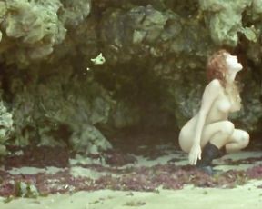 Elisa Heidrich Nude - Animal Politico (2017)