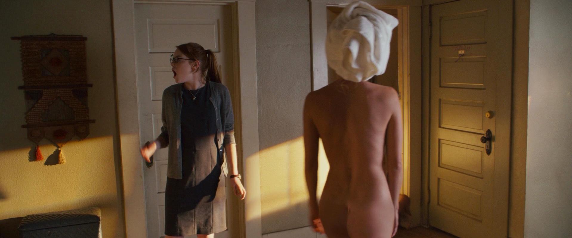 Nude ann faris Wardrobe Malfunction: