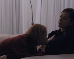 Anna Friel, Louisa Krause naked – The Girlfriend Experience s02e09 (2017)