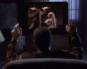 Toni Collette nude, Calista Flockhart sexy – The Last Shot (2004)