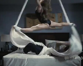 Lindsay Lohan sexy – Scary MoVie (2013)