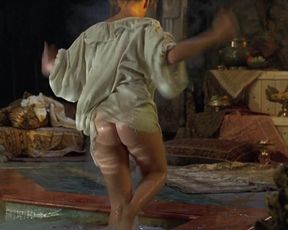 Katherine Heigl naked – Prince Valiant (1997)