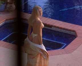 Jaime Pressly nude – Poison Ivy 3 (1997)