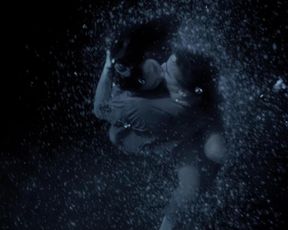 Virginie Ledoyen nude – The Beach (2000)