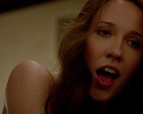 Anna Camp sexy – True Blood s07e03 (2014)