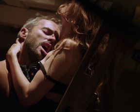 Laetitia Casta sexy – Una Donna Per Amica (2014)