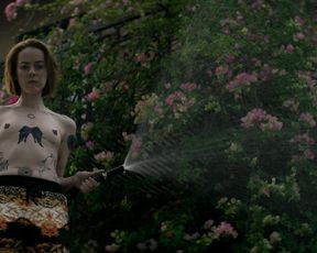 Jena Malone nude – The Neon Demon (2016)