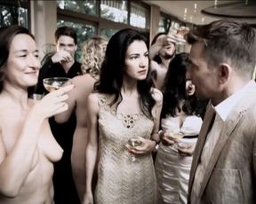 Sabine Oberhorner, Alina Stiegler naked – SOKO 5113 s37e19 (2012)