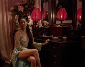 Jamie Chung sexy – The Man With The Iron Fists (2012)