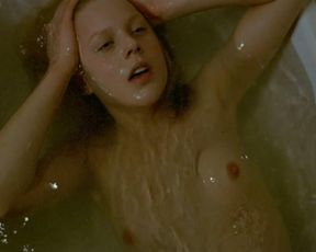 Abbie Cornish nude – Somersault (2004)