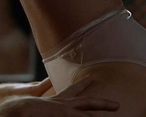 Jennifer Morrison sexy – Urban Legends: Final Cut (2000)