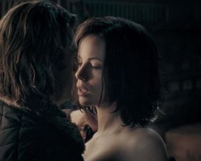 Kate Beckinsale sexy – Underworld Evolution (2006)