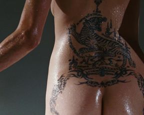 Angelina Jolie nude – Wanted (2008)