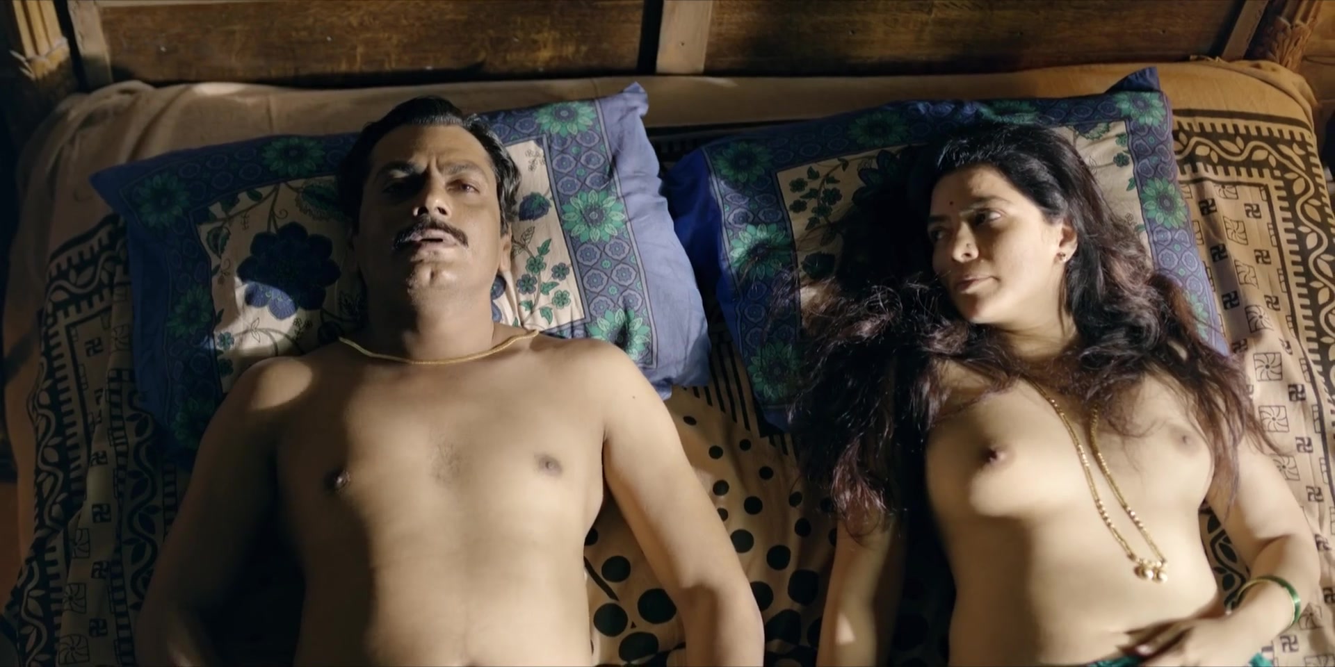 Rajshri Deshpande naked in sex scene Sacred Games s01e06-07 (2018) .