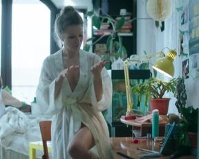 Ekaterina Olkina, Aleksandra Zhivova, Yana Kraynova, Anna Taratorkina,Viktoriya Klinkova - Gadalka s01e01e02e03e06e07e13 (2019)