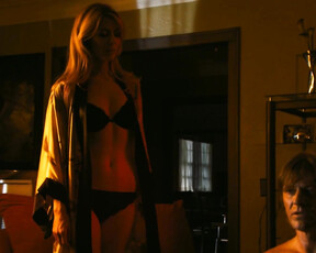 Victoria Profeta nude - Cash (2010)