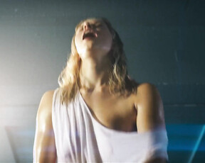 Wenla Reimaluoto naked - Perfect Commando s01e04 (2020)