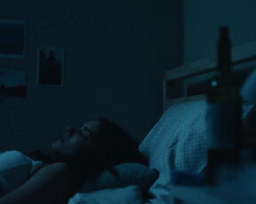 Dylan Gelula nude - Shithouse (2020)