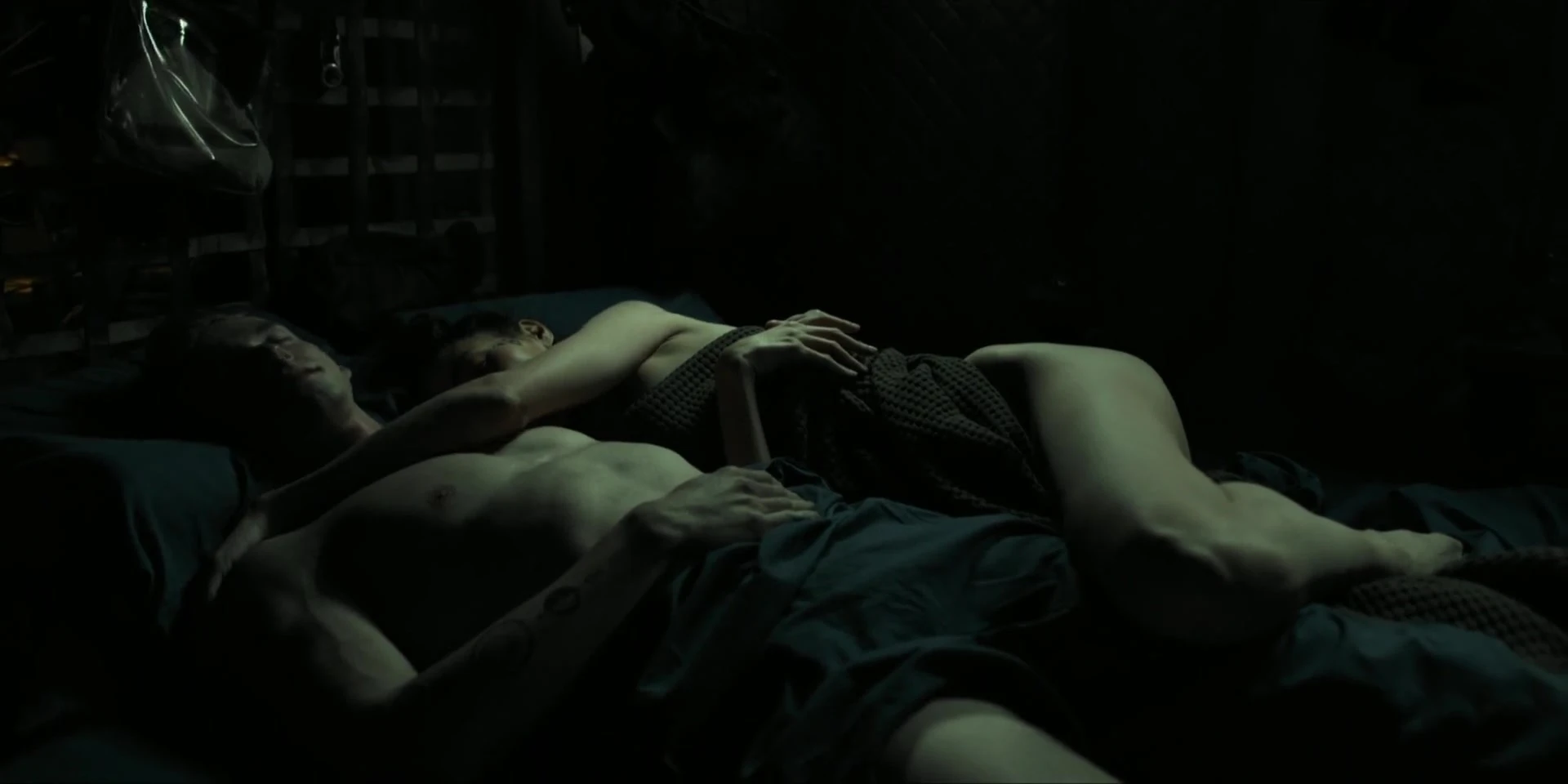 Cara Gee naked - The Expanse s05e03 (2020)