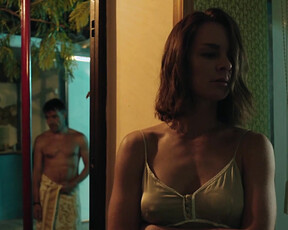 Darya Ursulyak, Nelli Uvarova - Zakrytyj sezon s01e01e02e04e08 (2020)