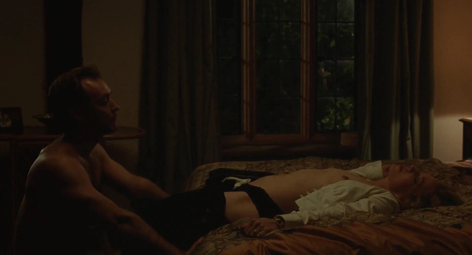 Carrie Coon nude - The Nest (2020)