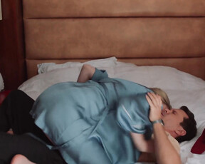 Olga Medynich sexy - Idealnaya semya s01e05 (2020)