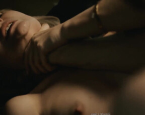 Marieta Zukowska naked - Restart (2019)