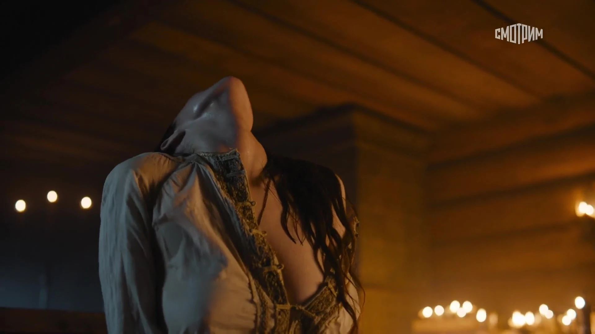 Milena Radulovic sex scena - Groznyj s01e05 (2020)