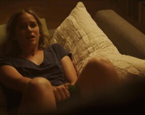 Elizabeth Lail nude - You s01e01 (2018)