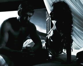 Lena Headey, Kelly Craig - 300 (2006)