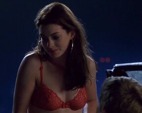 Anne Hathaway, Bijou Phillips - Havoc (2005)