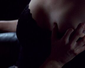 Jennifer Tilly, Gina Gershon – Bound (1996)