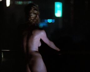 Kim Basinger – 9 1/2 Weeks (1986)