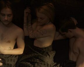 Madeline Brewer topless – Hemlock Grove s02e04-07 (2014)