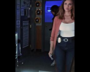 Jessica Alba Nipple - L.A.'s Finest