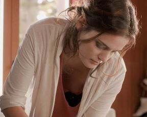 Roxane Mesquida tits - Nos futurs (2015)