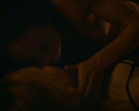 Ellen Page, Zosia Mamet - Tales of the City s01e02e05 (2019)