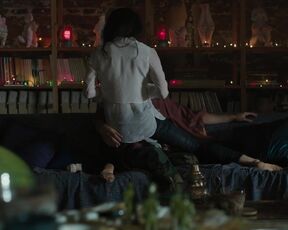 Irina Dvorovenko – Flesh and Bone s01e07 (2015)