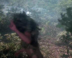 I Don't Ragret Seeing Julia Louis-Dreyfus Half Naked In "Troll" - Film nackt