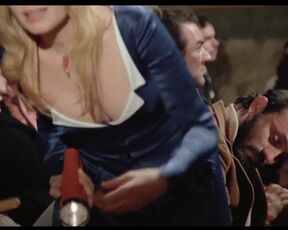 Monica Vitti - Qui Comincia L'avventura - Film nackt