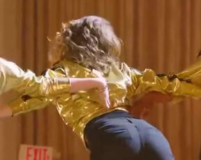 Anna Kendrick Pitch Perfect 2 Backplot - Film nackt